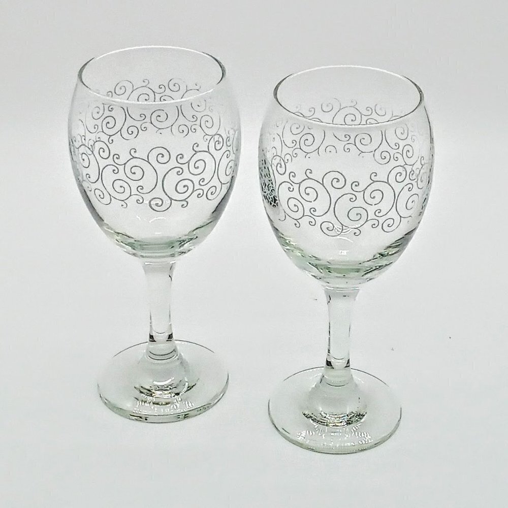 Clear Glass White Swirl Wine Goblets Stemware (2)